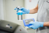 Koch Chemie - Reinigungsknete blau im Set - 200g Knete (mild) + 500ml Clay Spray - ADVANTUSE - Autopflegeshop